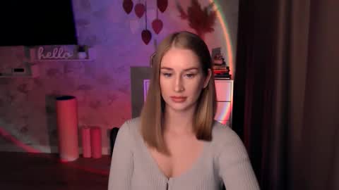 Snapshot of abigail_flex chatting on October 4, 8:02 pm Anna online show from October 4, 8:02 pm