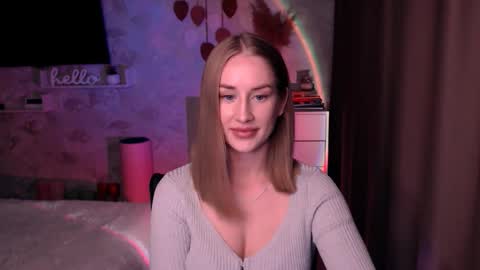 Snapshot of abigail_flex chatting on September 18, 5:44 pm Anna online show from September 18, 5:44 pm
