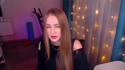 Snapshot of abigail_flex chatting on February 1, 7:13 pm Anna online show from February 1, 7:13 pm
