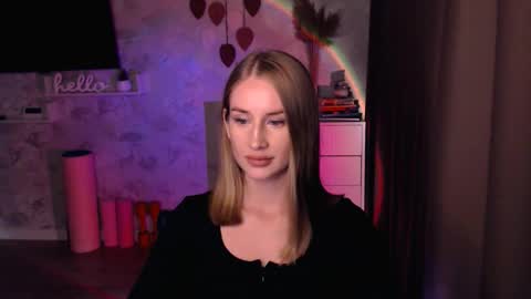 Snapshot of abigail_flex chatting on October 10, 6:13 pm Anna online show from October 10, 6:13 pm