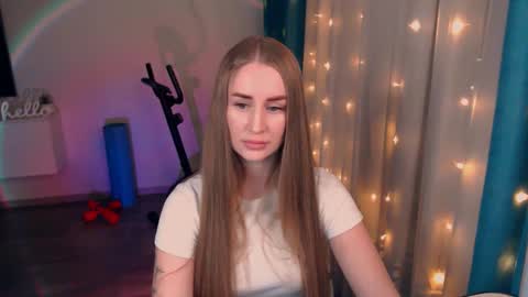 Snapshot of abigail_flex chatting on February 26, 6:36 pm Anna online show from February 26, 6:36 pm
