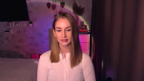 Anna online show from November 22, 8:33 pm