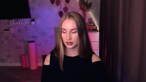 Snapshot of abigail_flex chatting on October 19, 6:54 pm Anna online show from October 19, 6:54 pm