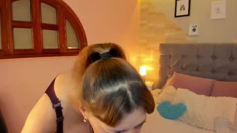 Abril 777 online show from July 22, 11:39 pm