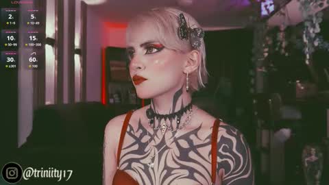 Snapshot of abril__colen chatting on September 21, 3:16 am April online show from September 21, 3:16 am