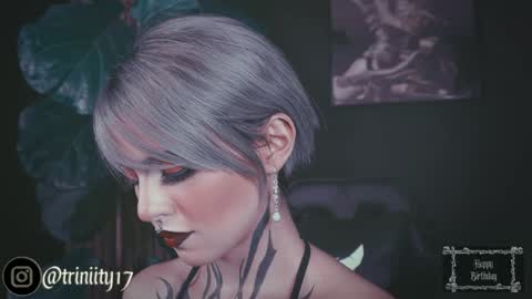 Snapshot of abril__colen chatting on January 25, 6:32 pm April online show from January 25, 6:32 pm