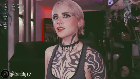 Snapshot of abril__colen chatting on September 17, 3:37 am April online show from September 17, 3:37 am