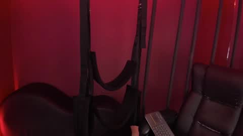 Abril jones online show from February 1, 6:29 pm