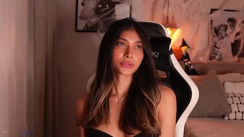 My name is Alexa. Please say hello I like to chat with you. If you have requests please use tip online show from October 30, 1:19 am