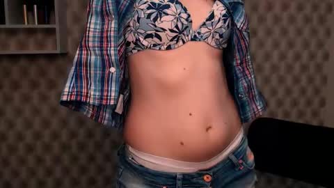 adamais_ online show from February 26, 7:45 am