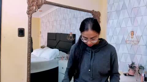 adam and Sara online show from April 16, 2:06 pm