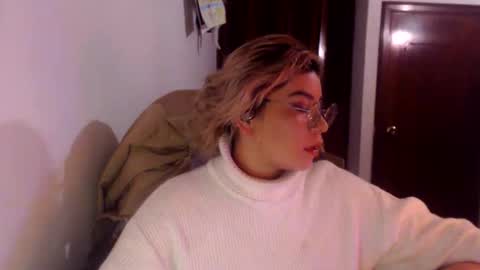 adan_romanoff online show from June 8, 7:20 am