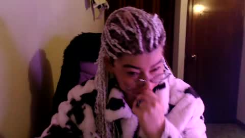 adan_romanoff online show from July 2, 7:47 am