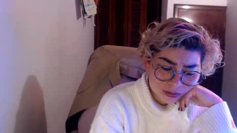 adan_romanoff online show from May 31, 7:25 am