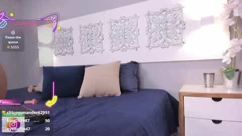 Snapshot of adelaa_11 chatting on September 18, 3:54 pm Adela Worsth online show from September 18, 3:54 pm