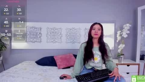 Snapshot of adelaa_11 chatting on January 27, 12:16 pm Adela Worsth online show from January 27, 12:16 pm