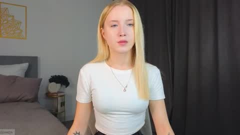 Adele online show from September 11, 10:10 pm