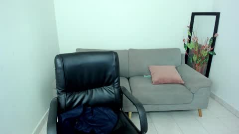 Carolina online show from December 22, 3:04 pm