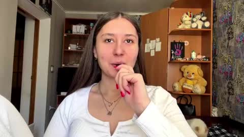 Poly online show from April 22, 11:07 am
