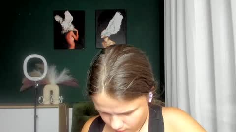 adelecruzz online show from July 6, 3:36 pm