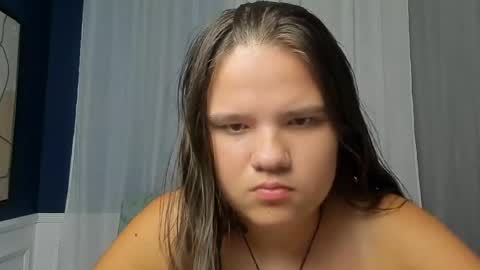 adelecruzz online show from July 17, 12:20 pm
