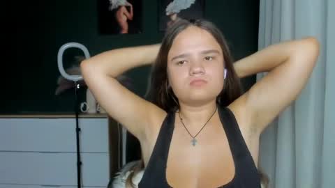 adelecruzz online show from July 5, 12:11 pm