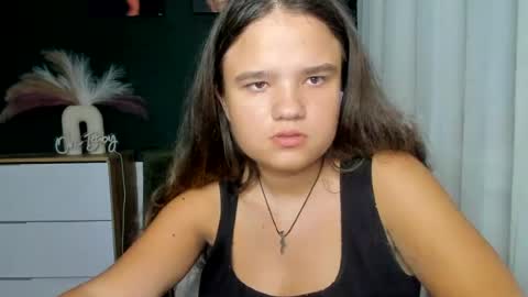 adelecruzz online show from July 4, 12:23 pm