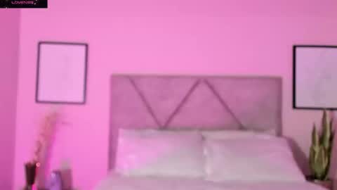 Adeele Brooke online show from December 1, 7:49 pm