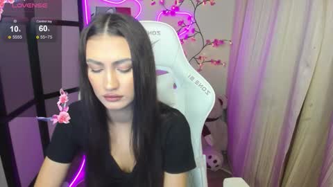 Adel online show from November 25, 1:41 am