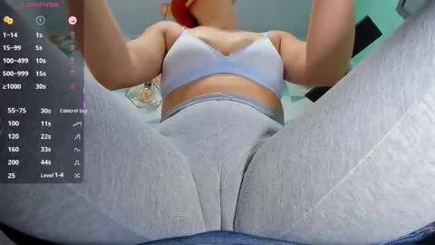 Snapshot of adelinaconte1 chatting on October 20, 12:52 pm adelinaconte1 online show from October 20, 12:52 pm