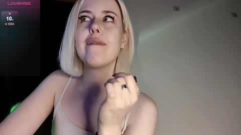 Adelina online show from October 20, 2:42 pm