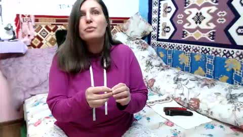 adelinemilf online show from February 17, 11:42 am