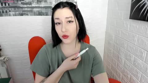 Snapshot of adell_berry chatting on February 15, 2:58 am Adel online show from February 15, 2:58 am