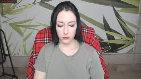 Snapshot of adell_berry chatting on February 28, 2:42 am Adel online show from February 28, 2:42 am