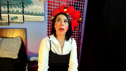 Adelle online show from September 10, 10:59 am