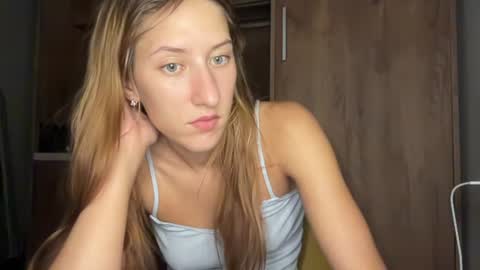Adell online show from August 8, 9:34 pm