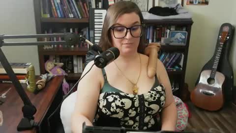 adobe_angel304 online show from December 22, 9:09 pm