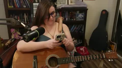 adobe_angel304 online show from January 3, 11:12 pm