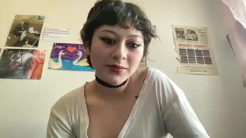 adoremenova online show from May 3, 5:38 pm