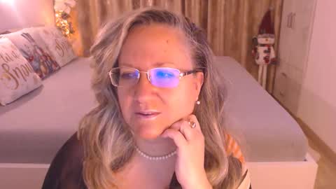 Cryna online show from December 23, 7:01 am