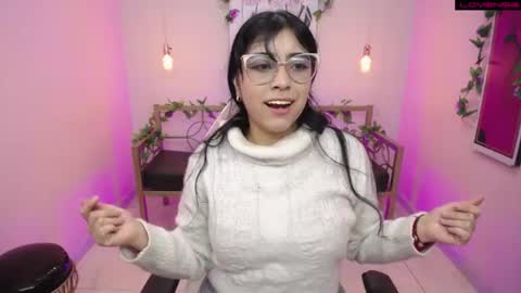 Adri  online show from July 4, 1:29 pm