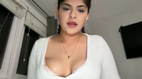 adriana cole online show from May 26, 2:11 am