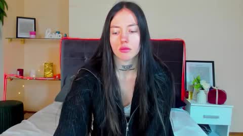 Adriana online show from March 5, 10:00 am