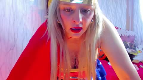 adriiana_fox_ online show from October 31, 11:31 pm