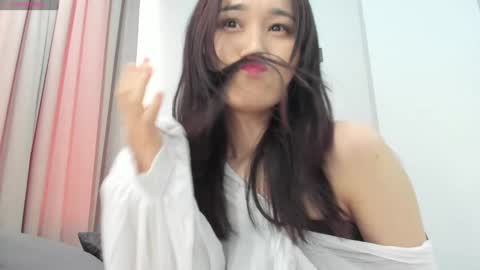 Aenie online show from January 29, 9:12 am