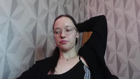 Snapshot of aelita_night chatting on October 2, 7:41 pm aelita_night online show from October 2, 7:41 pm