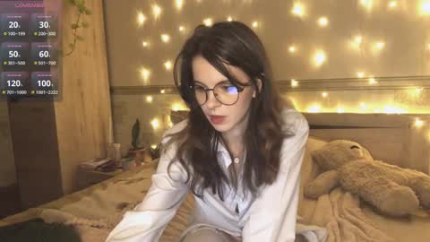 Snapshot of aetherlynn chatting on September 23, 5:44 pm Arielle online show from September 23, 5:44 pm