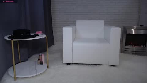 Snapshot of afeliya_shy chatting on January 31, 11:46 am afeliya_shy online show from January 31, 11:46 am