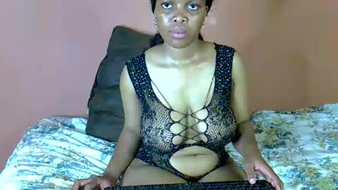 african_sultrybaddie online show from October 23, 9:10 pm