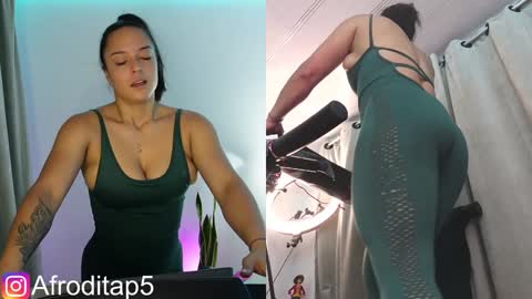 Snapshot of afrodita_p_ chatting on January 27, 9:34 am Afrodita P online show from January 27, 9:34 am